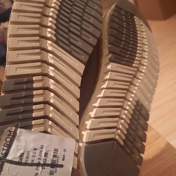 NWOT ZeroGrand Lodge Hiker Boot COLE HAAN Charcoal Mismatch size 6/6.5 - Picture 6 of 6